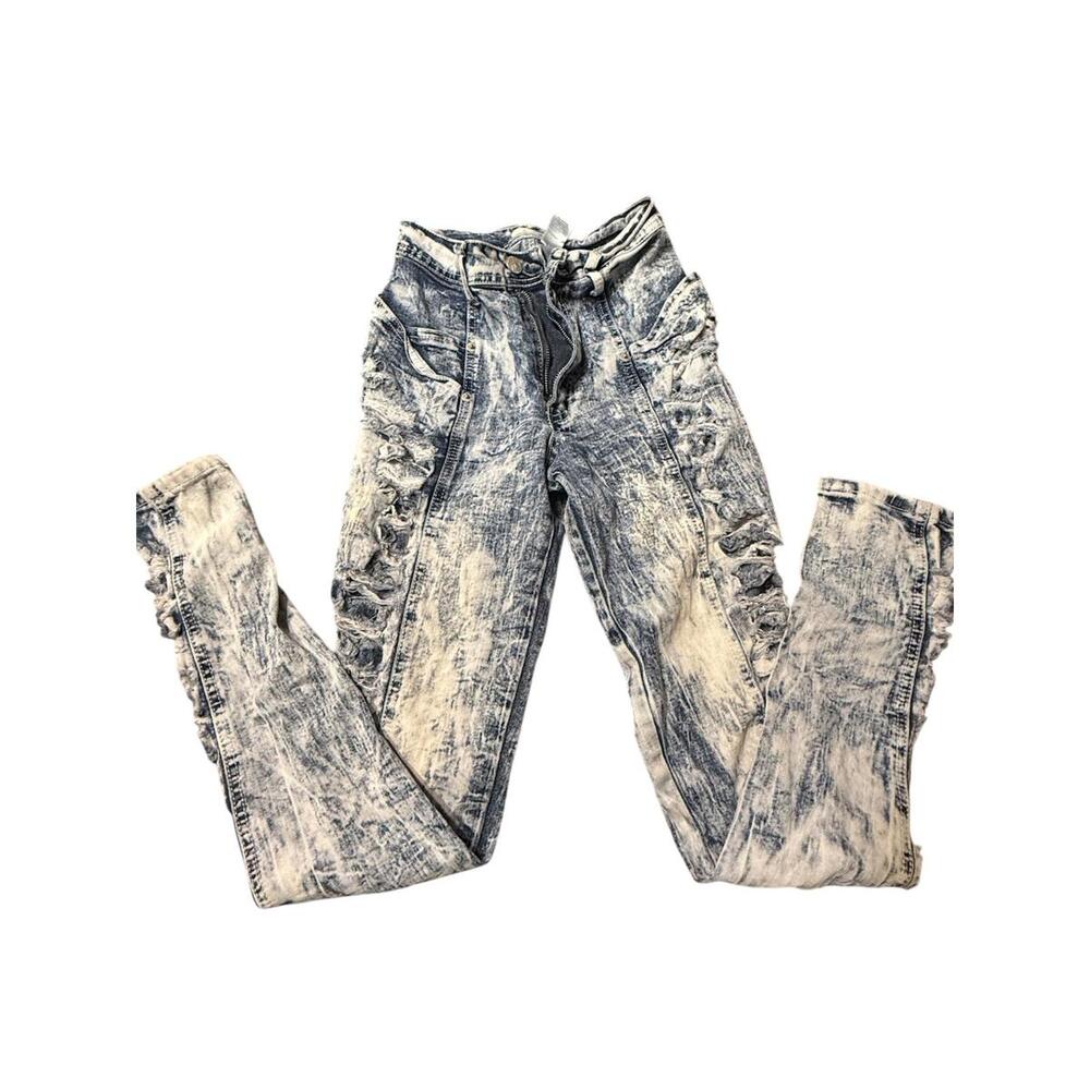 Women’s size 3 Y2K Vintage Red Fox Premium Women's Distressed Denim Jeans